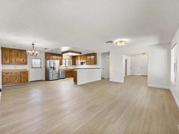 219 W Church Ave, Ridgecrest, CA 93555
