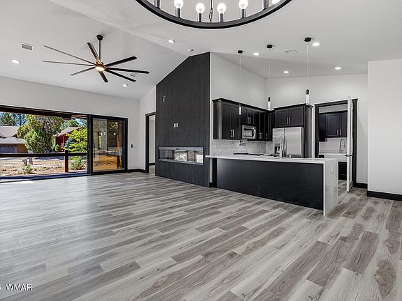 2nd image of 2755 W Villa Loop