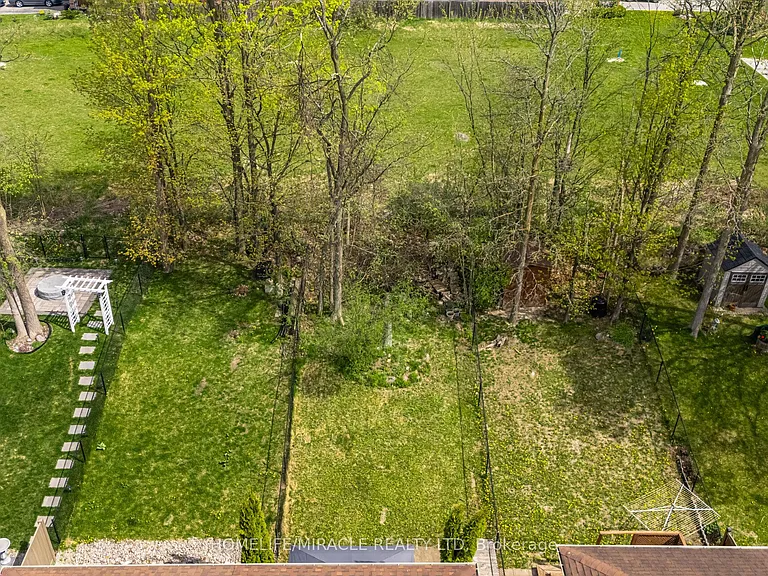 340 Dunsmore Ln — Photo 40