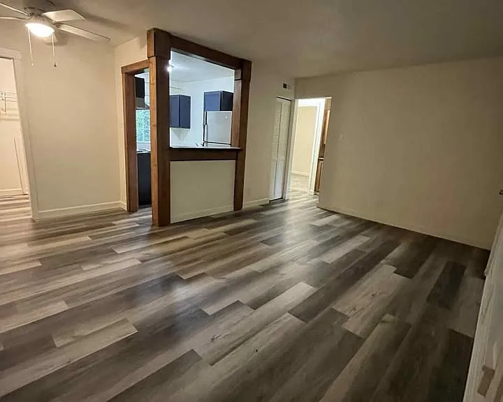 2404 SW Eveningside Dr — Photo 3