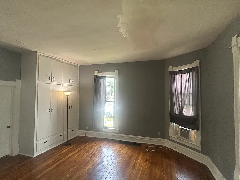 409 W Mulberry St #1 — Photo 2