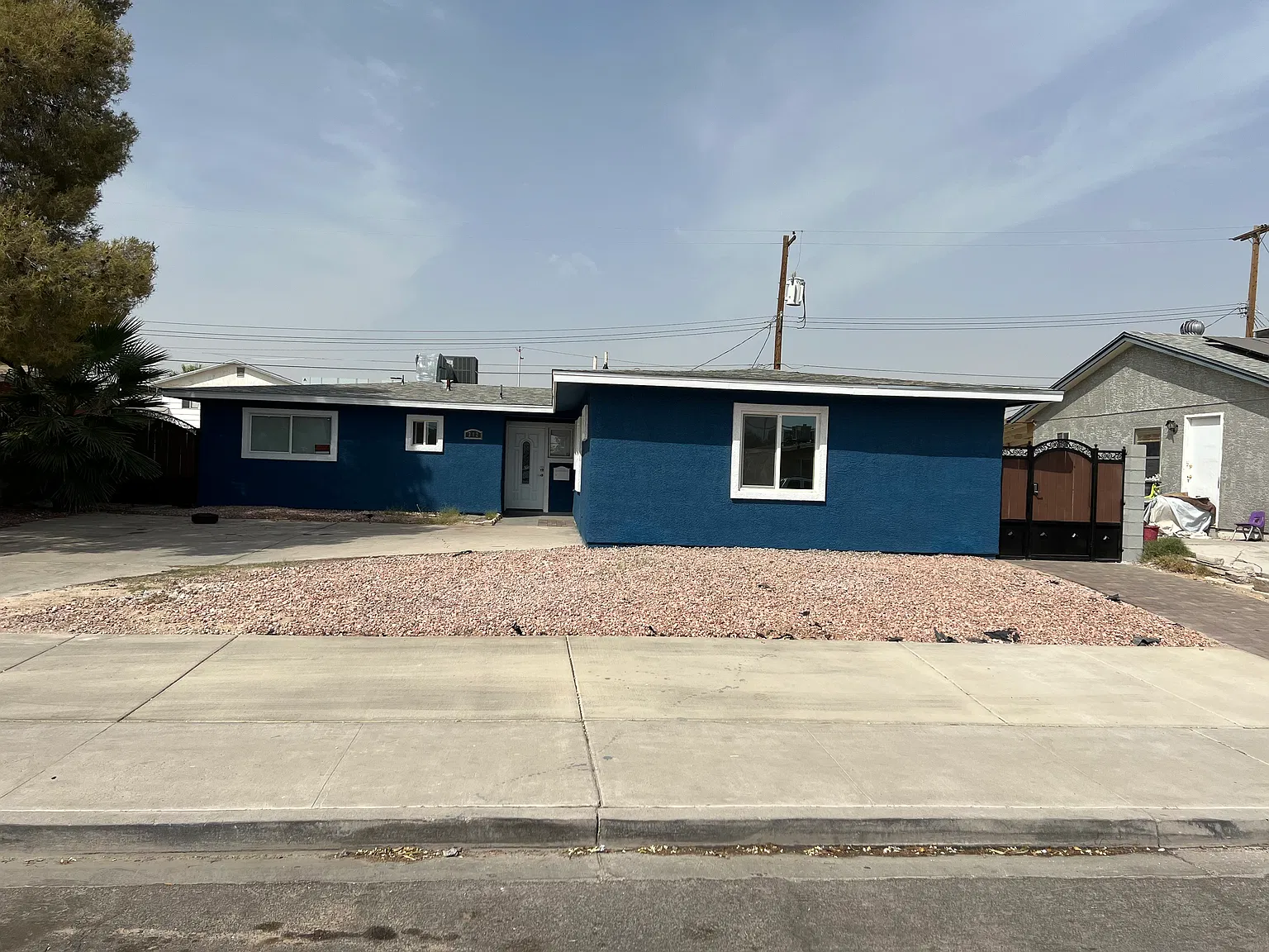 3 bed, 1750 sqft, $1,950 — Photo 1
