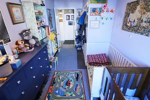 Rented by City Roots Realty | media 4