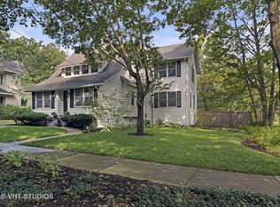251 Wentworth Ave, Glencoe, IL