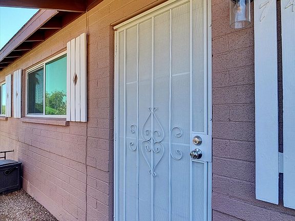 4th image of 7409 E Garfield St