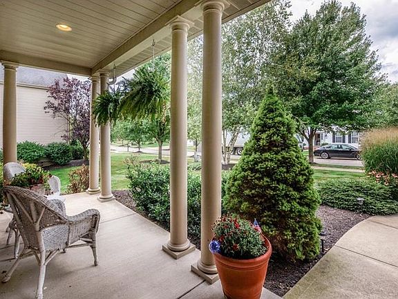 2nd image of 121 Southridge Dr