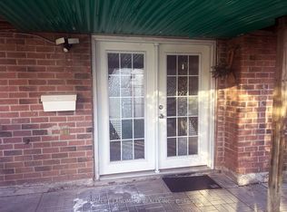 30 Colleen St, Vaughan, ON L4J 5G9