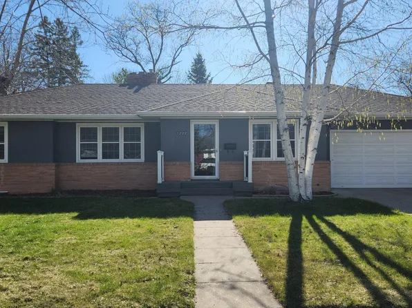 1222 15th St S, Moorhead, MN 56560