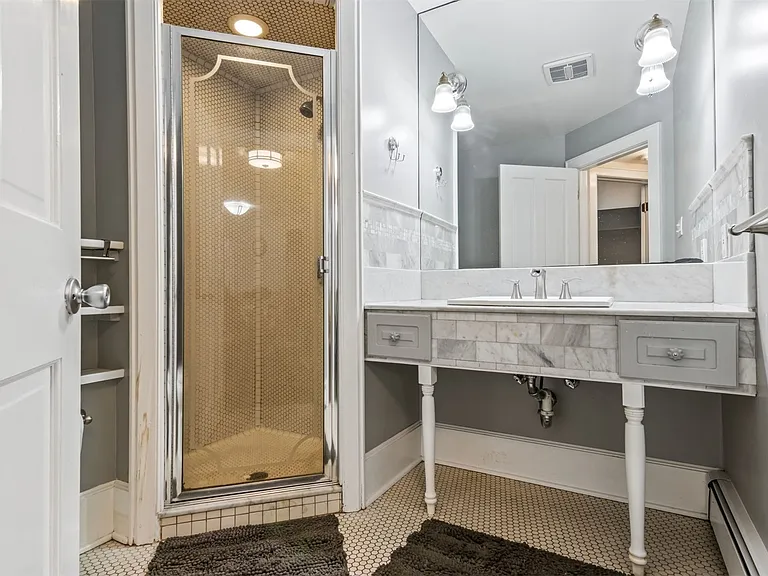 245 Main St #1 — Photo 16