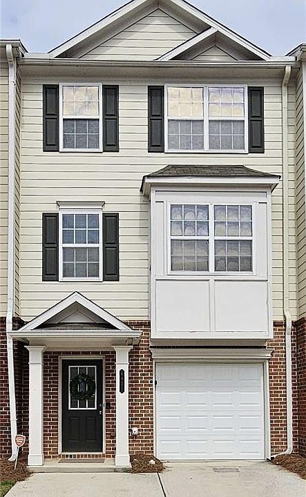 1st image of 6821 Blackstone Pl #16