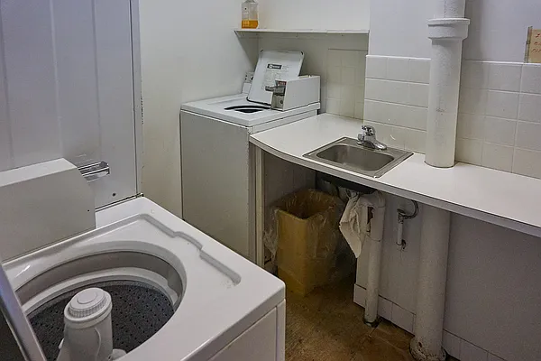 Rented by Steffan Olausson Partridge, LREB | media 1