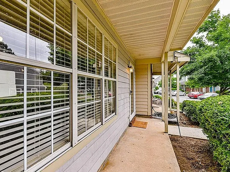 3640 Huyton Ct — Photo 4