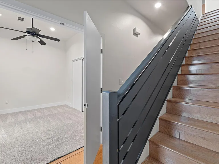 1702 S Lamar Blvd #9 — Photo 12