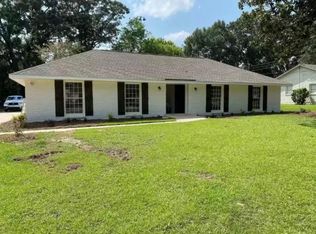 238 Holly Ridge Dr, Montgomery, AL 36109