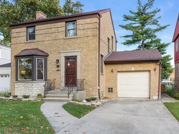 2437 S 7th Ave, North Riverside, IL 60546