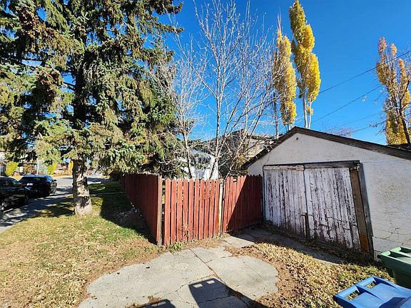5th image of 239 N 30th Ave NW