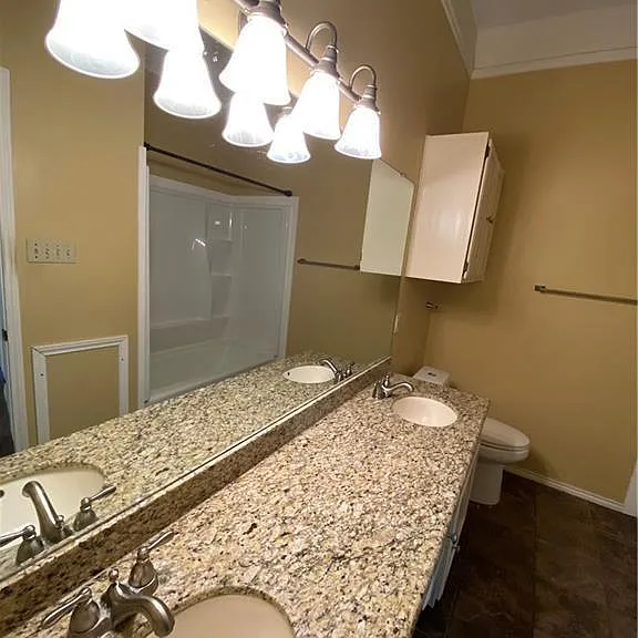 2802 Nueces St #311 — Photo 11