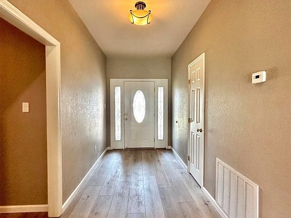 2nd image of 7039 Live Oak Dr