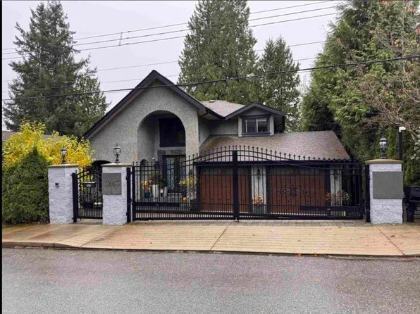 3263 Norwood Ave, North Vancouver, BC V7N 3P2