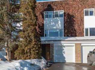 157 Great Oaks, Strathcona County, AB T8A0V8