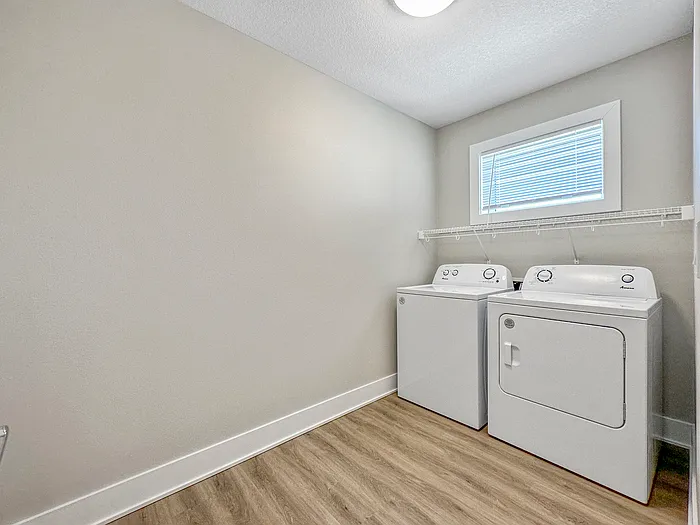 1404 NE Primrose Ln — Photo 6