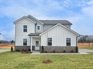 809 Averitt Ln, Lebanon, TN 37087