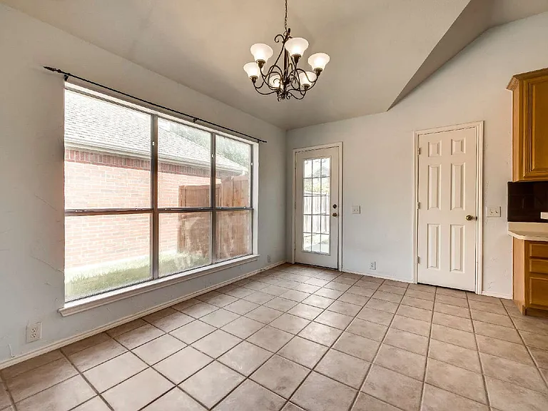 5909 Berkshire Rd — Photo 6
