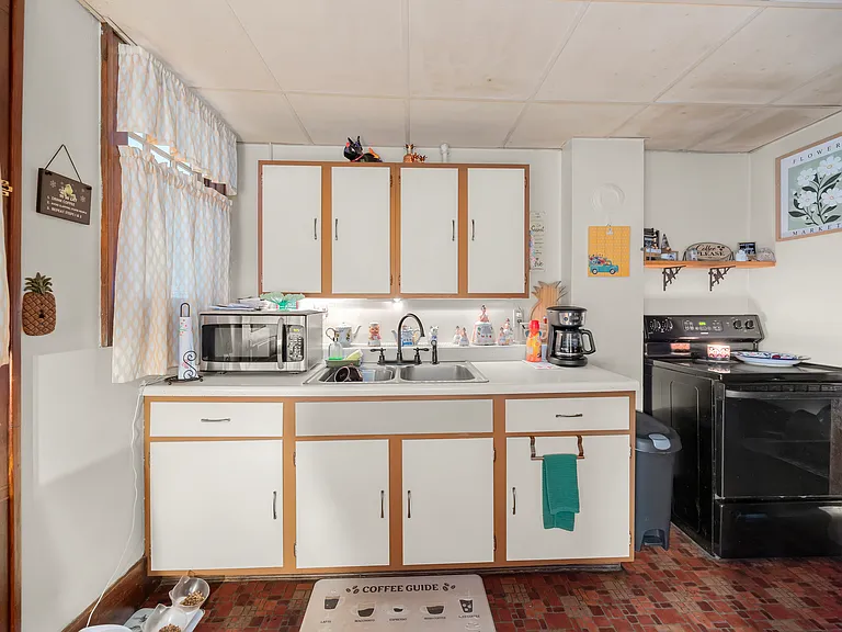 20 Church St #2 — Photo 4
