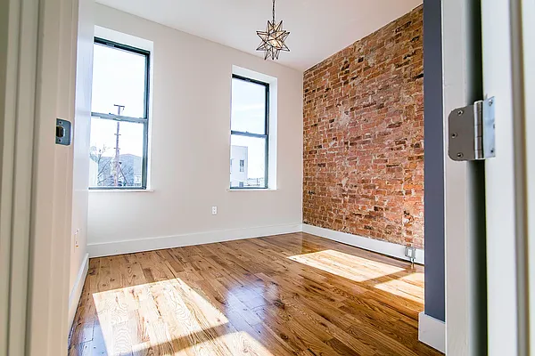 Rented by Nooklyn NYC LLC | media 59