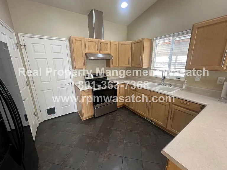7455 S 4950 W — Photo 12