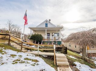 17 Hickory St, Burgettstown, PA 15021