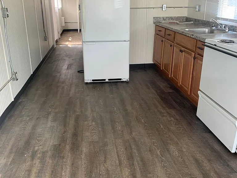 102 E California St — Photo 6