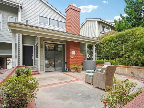 25 Lafayette Ct, Manhattan Beach, CA 90266