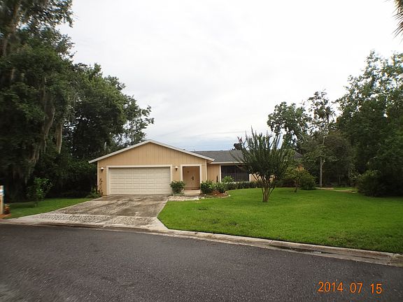 3rd image of 103 Essex Ct