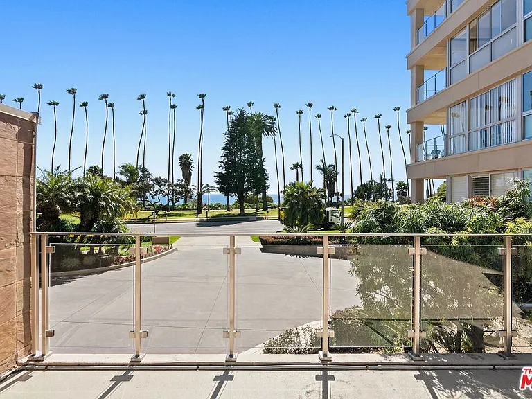 515 Ocean Ave #304N — Photo 4