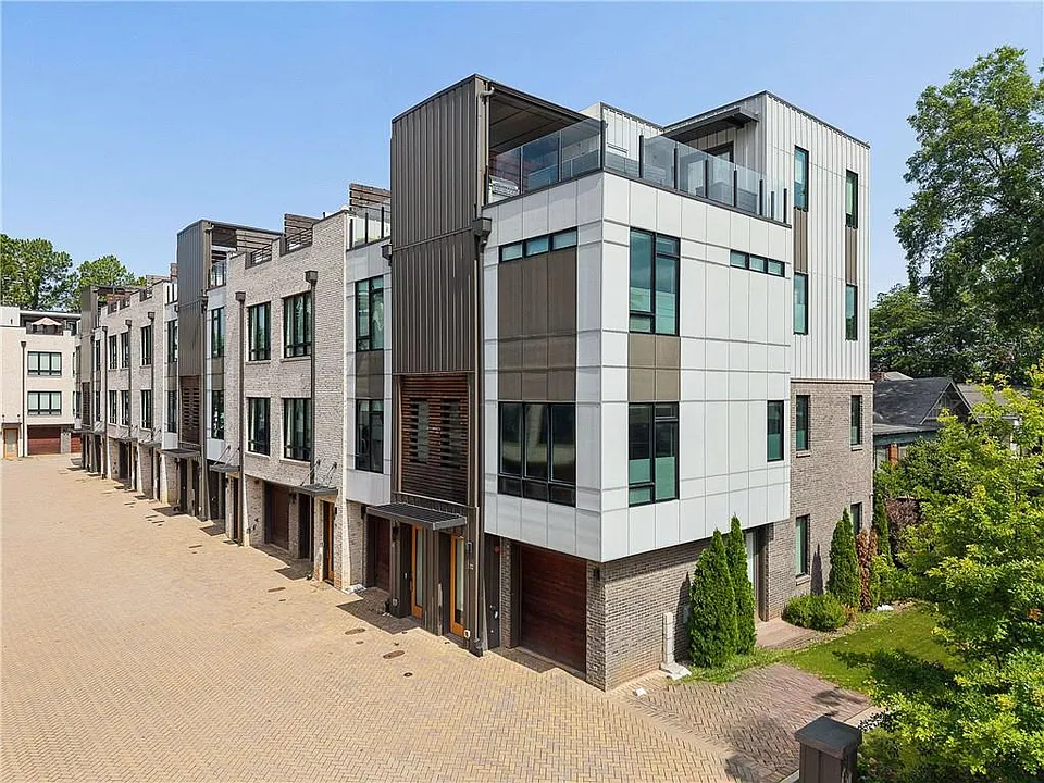 102 City View Ct NE
