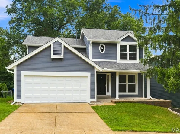 816 Ginger Wood Ct, Ballwin, MO 63021
