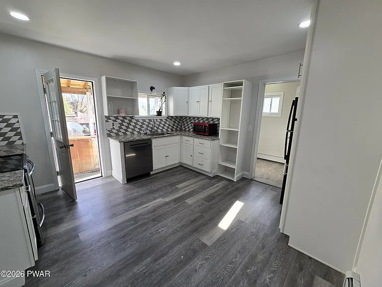 37 Green St — Photo 9