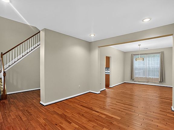 2nd image of 11813 Murre Ct
