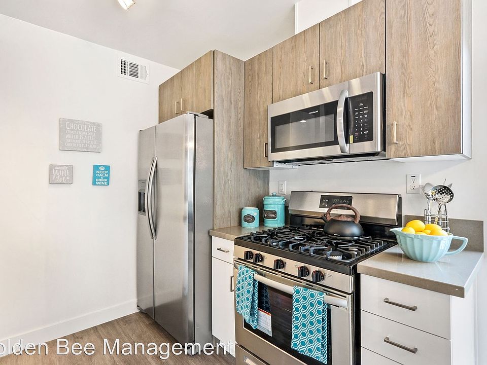 1st image of 720 N Market St APT 2
