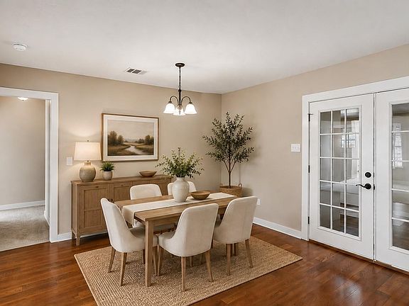 4th image of 1404 Esther Blvd