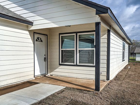 3rd image of 4127 W 56th Pl