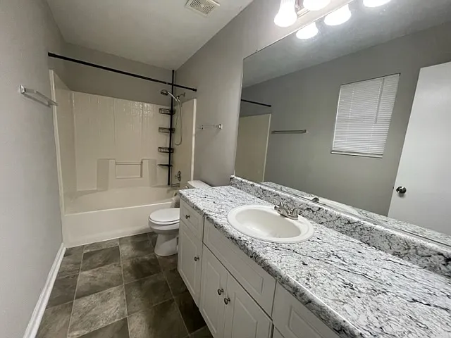 3114 Ocean Dr — Photo 17