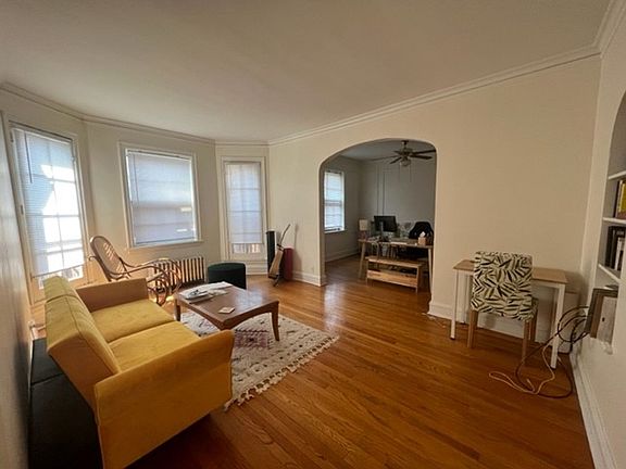 2nd image of 4721 N Winchester Ave APT 3A