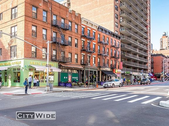 4th image of 1570 2nd Ave #3H