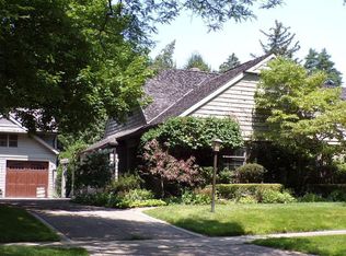 2130 Avon Ln, Birmingham, MI 48009