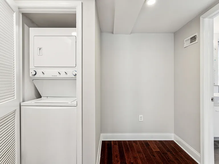 1721 Pine St #B — Photo 28