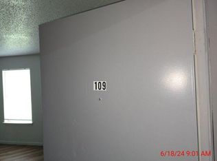 401 N Moose St APT 109, Morrilton, AR 72110