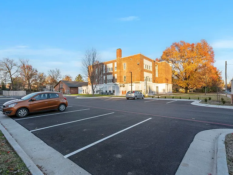 1409 N Washington Ave — Photo 22