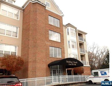 144 Cory Ln UNIT 144, Elmwood Park, NJ, 07407